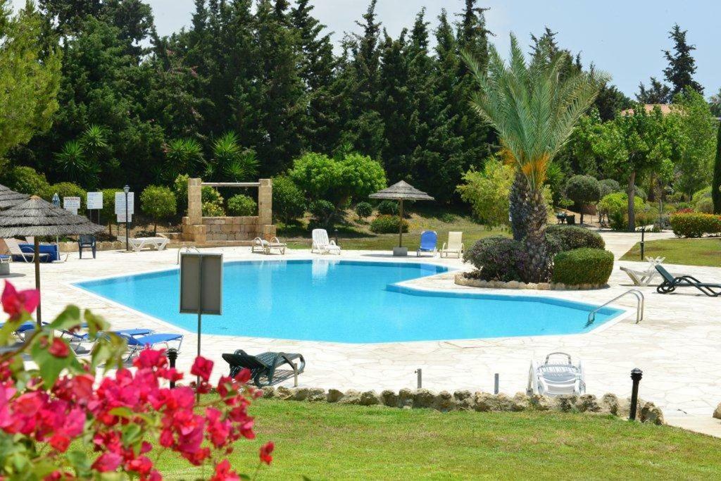 Limnaria Villas Sunny Garden Apartment Paphos Exterior foto
